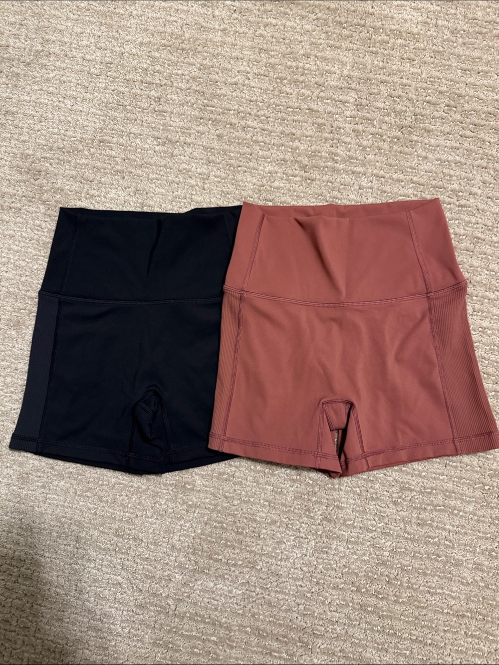 aerie High-Rise Bike Shorts Duo - Black & Rust